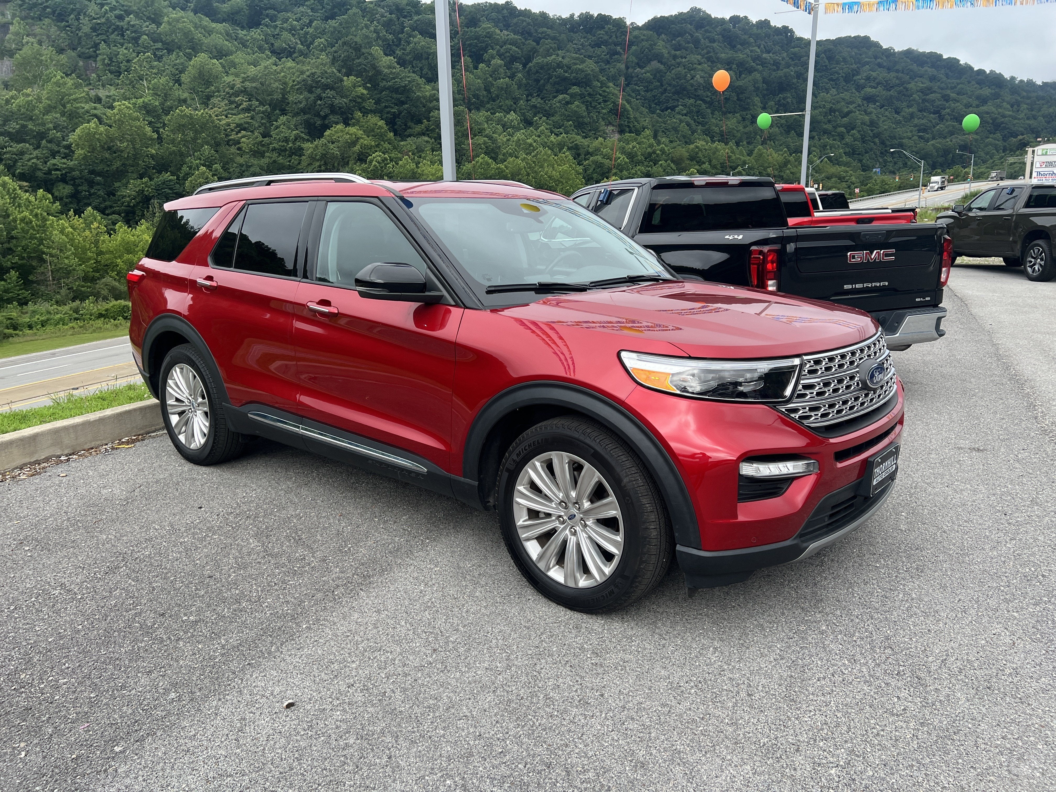 2024 Ford Explorer — side profile view