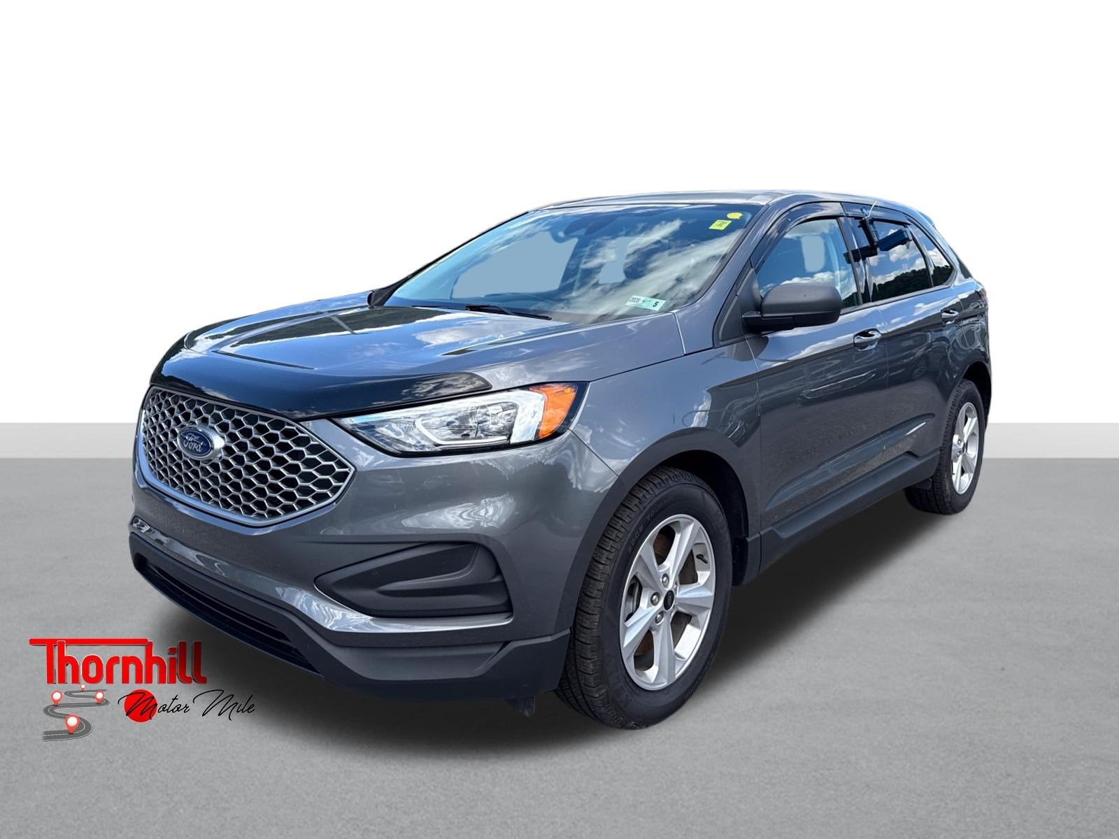 2024 Ford Edge SE in Gray — front three-quarter view