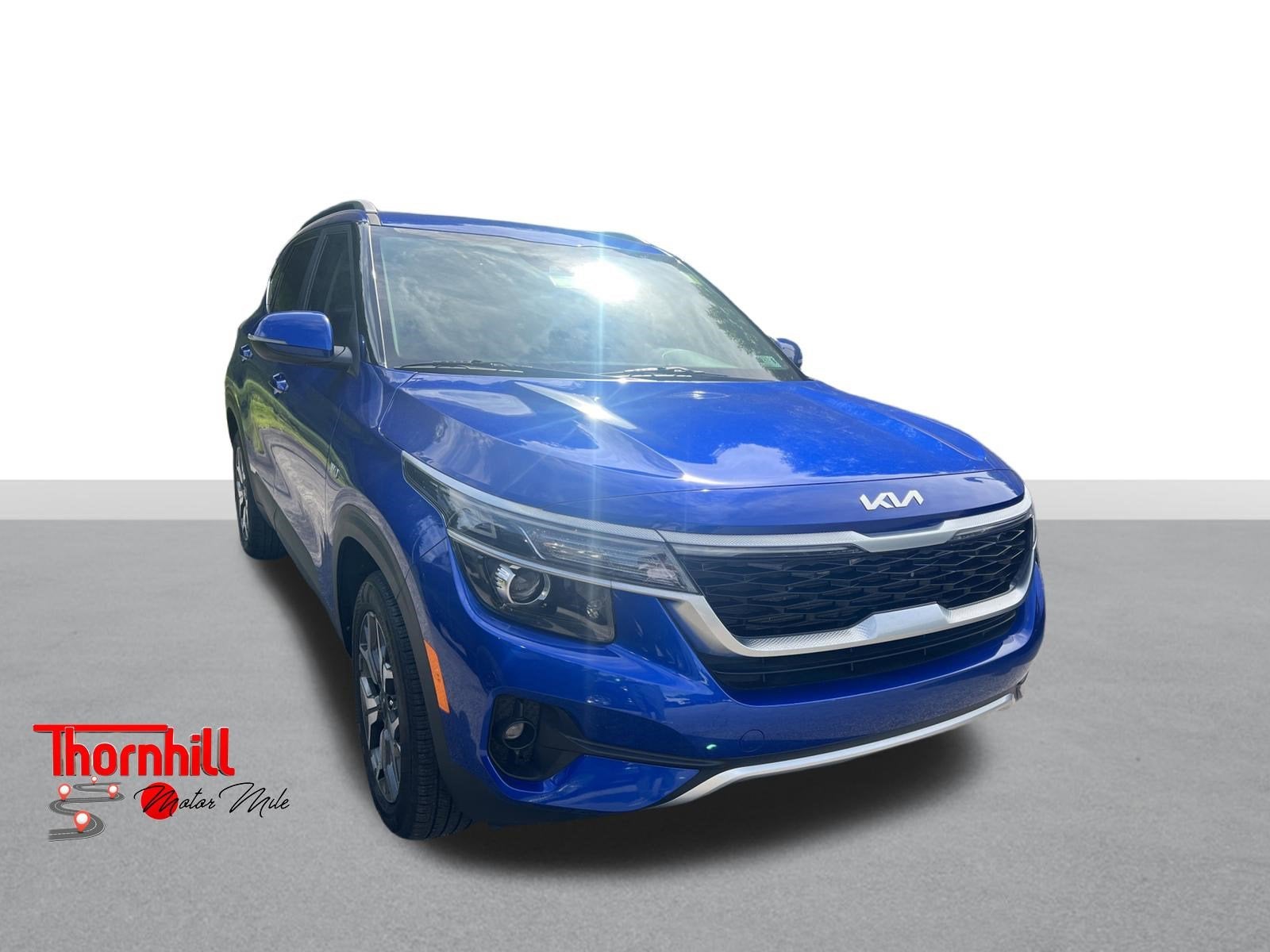 2023 Kia Seltos EX in Blue — front three-quarter view